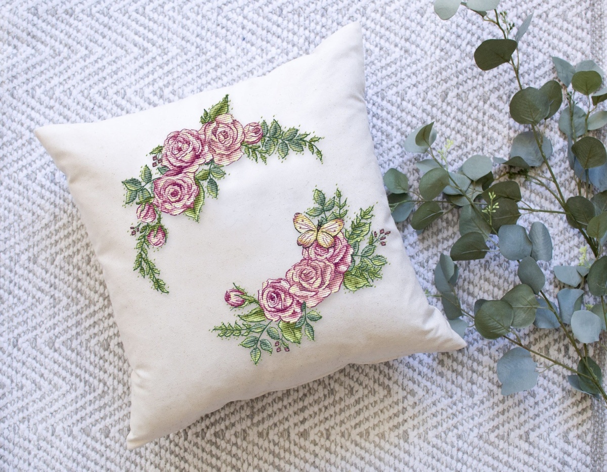 A Delicate Wreath of Roses Cross Stitch Pattern фото 3