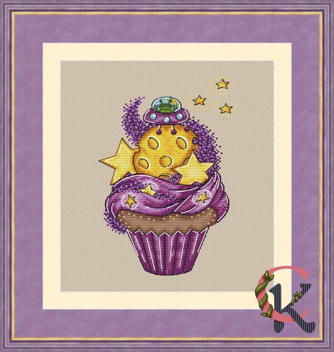 Space Cupcake Cross Stitch Pattern фото 1