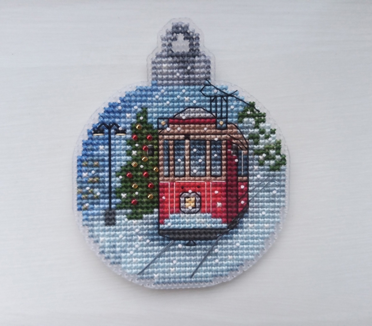 Tram Christmas Ball Cross Stitch Pattern фото 2