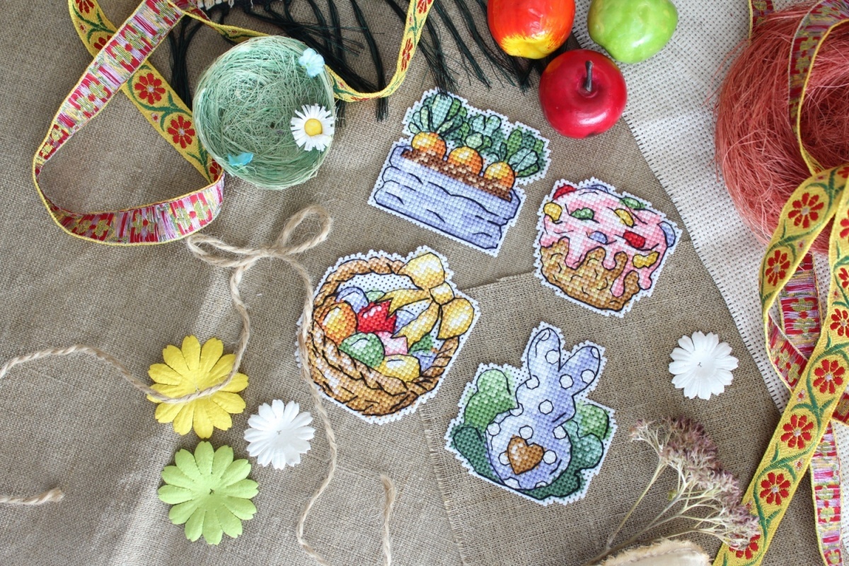 Rabbit and Carrots Magnets Cross Stitch Kit фото 3
