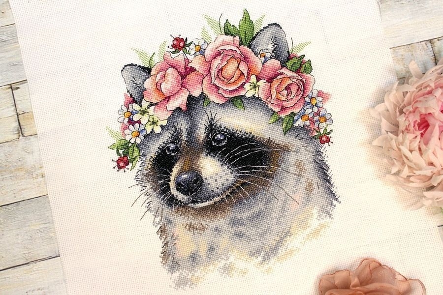 Adorable Raccoon Cross Stitch Kit фото 5