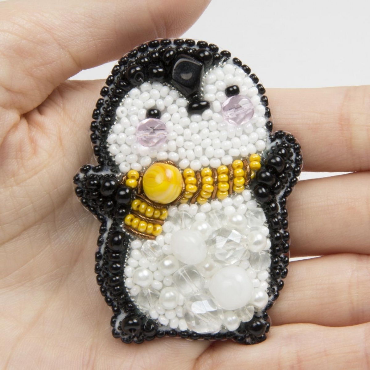 Penguin Brooch Embroidery Kit фото 2