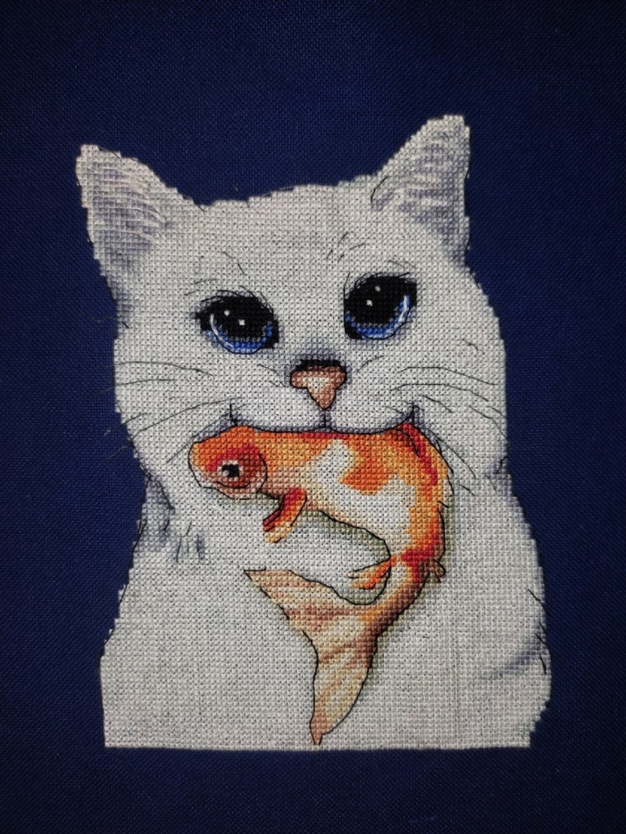 Cat with Fish 2 Cross Stitch Pattern фото 2