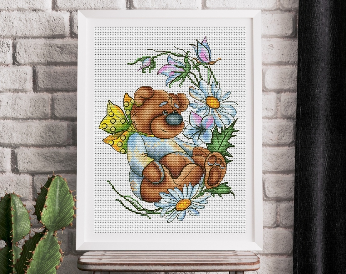 Bear and Flowers Cross Stitch Pattern фото 2