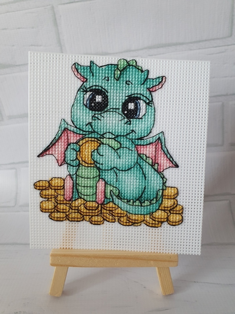 Dragon with a Coin Cross Stitch Pattern фото 2