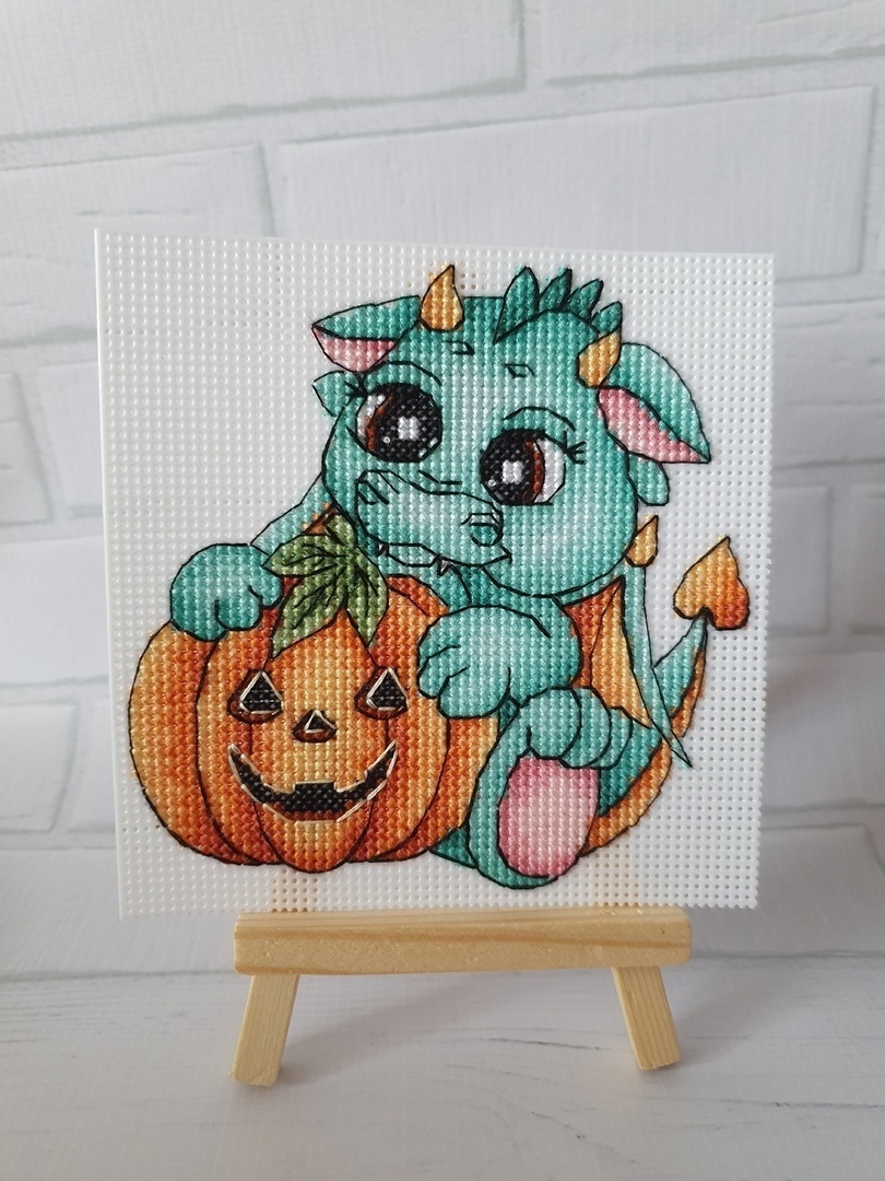 Dragon with a Pumpkin Cross Stitch Pattern фото 2