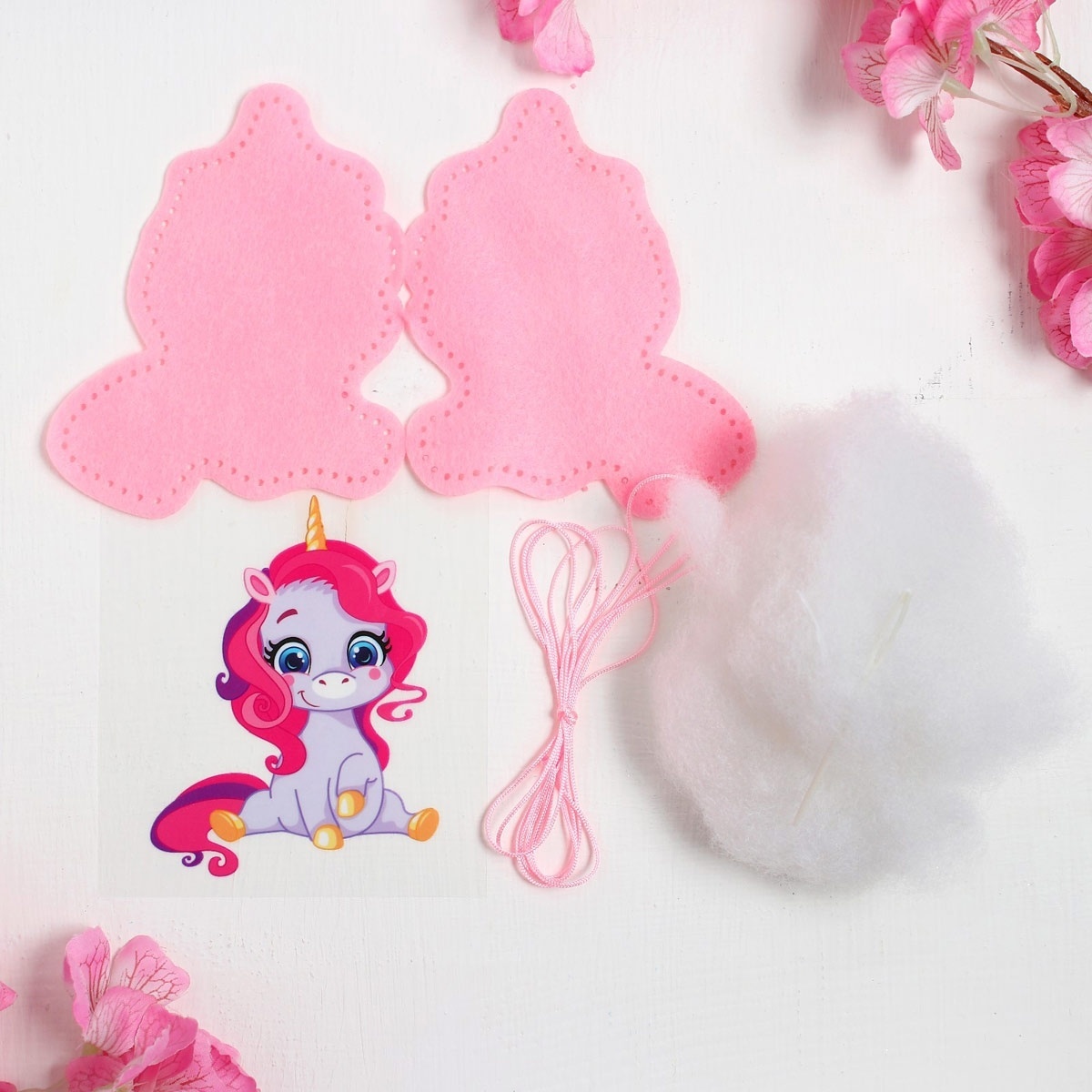 The Cutest Unicorn Felt Toy Sewing Kit with Thermal Sticker фото 4