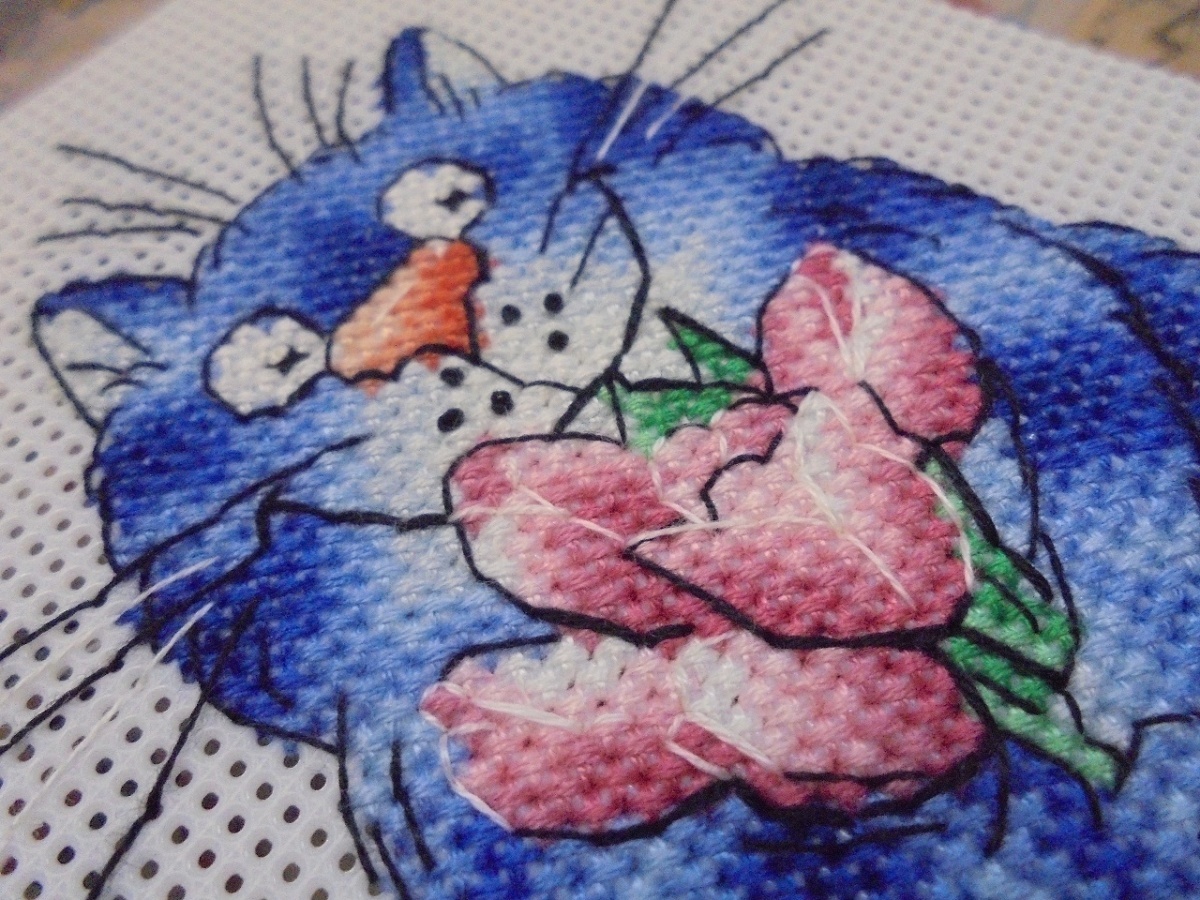 Cat with Flowers Cross Stitch Pattern фото 5