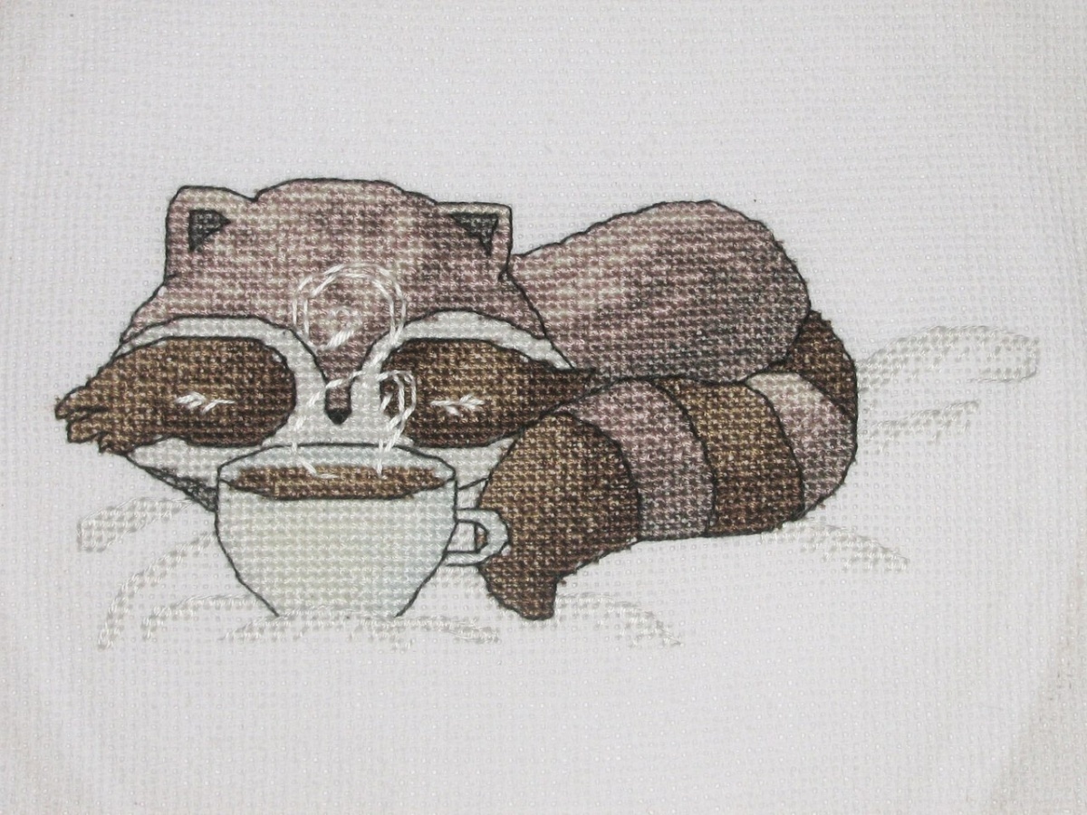 Little Raccoon with Coffee Cross Stitch Pattern фото 4
