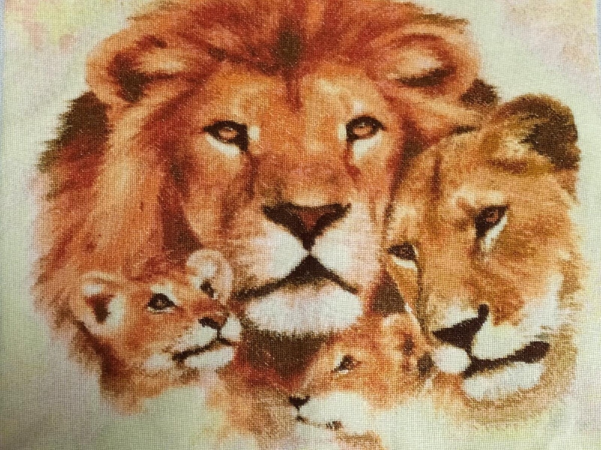 The Family of Lions Cross Stitch Pattern фото 2