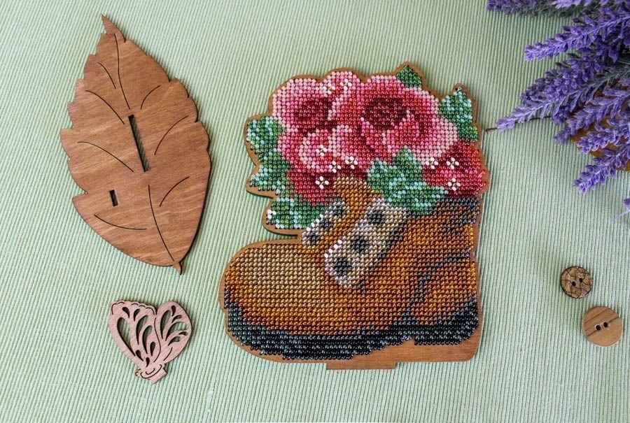 The Garden Charm Bead Embroidery Kit фото 3