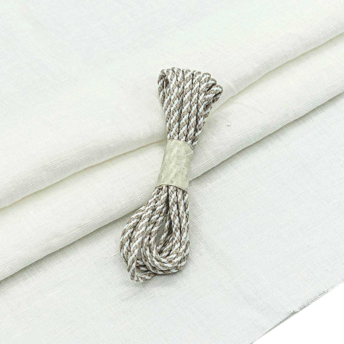 White&White-grey Linen with Cord Patchwork Fabric фото 1