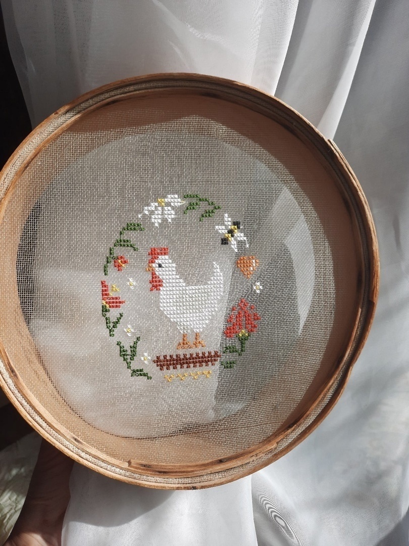 Wreath with Chicken Cross Stitch Pattern фото 2