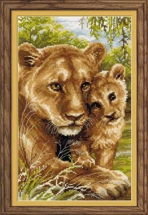 LIONESS AND CUB # 4 COUNTED CROSS STITCH CHART 